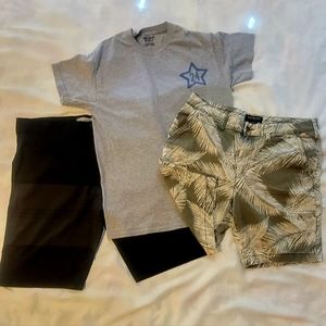 AMERICAN EAGLE SHORTS, SPLIT USA SHORTS, & GILDAN T-SHIRT